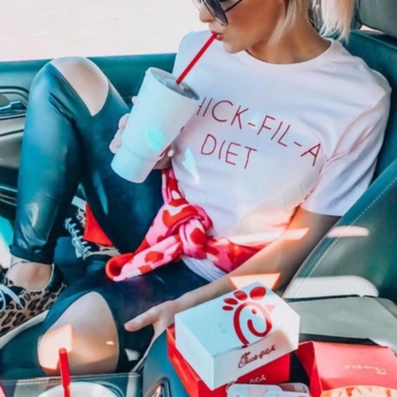 09 Graphic Tee Listing for Live Show - Picture 4 of 5